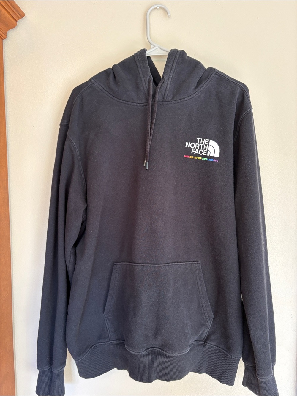 The North Face Men’s Large Black Rainbow Graphic Pullover Hoodie